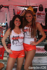 Hooters Girls 1